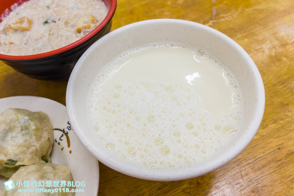 [桃園美食]九福包子/一顆8元的超人氣排隊包子店/蔥花辣椒隨便你加/桃園早餐推薦