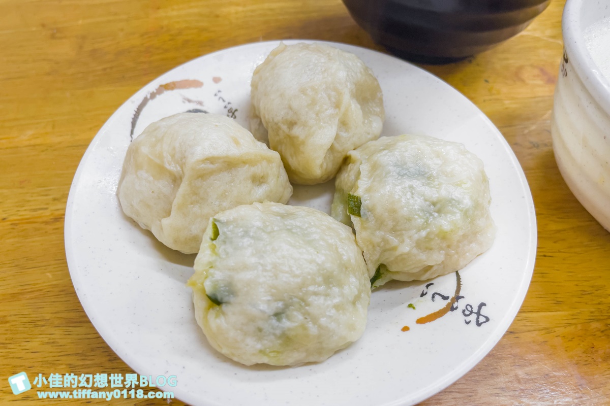 [桃園美食]九福包子/一顆8元的超人氣排隊包子店/蔥花辣椒隨便你加/桃園早餐推薦