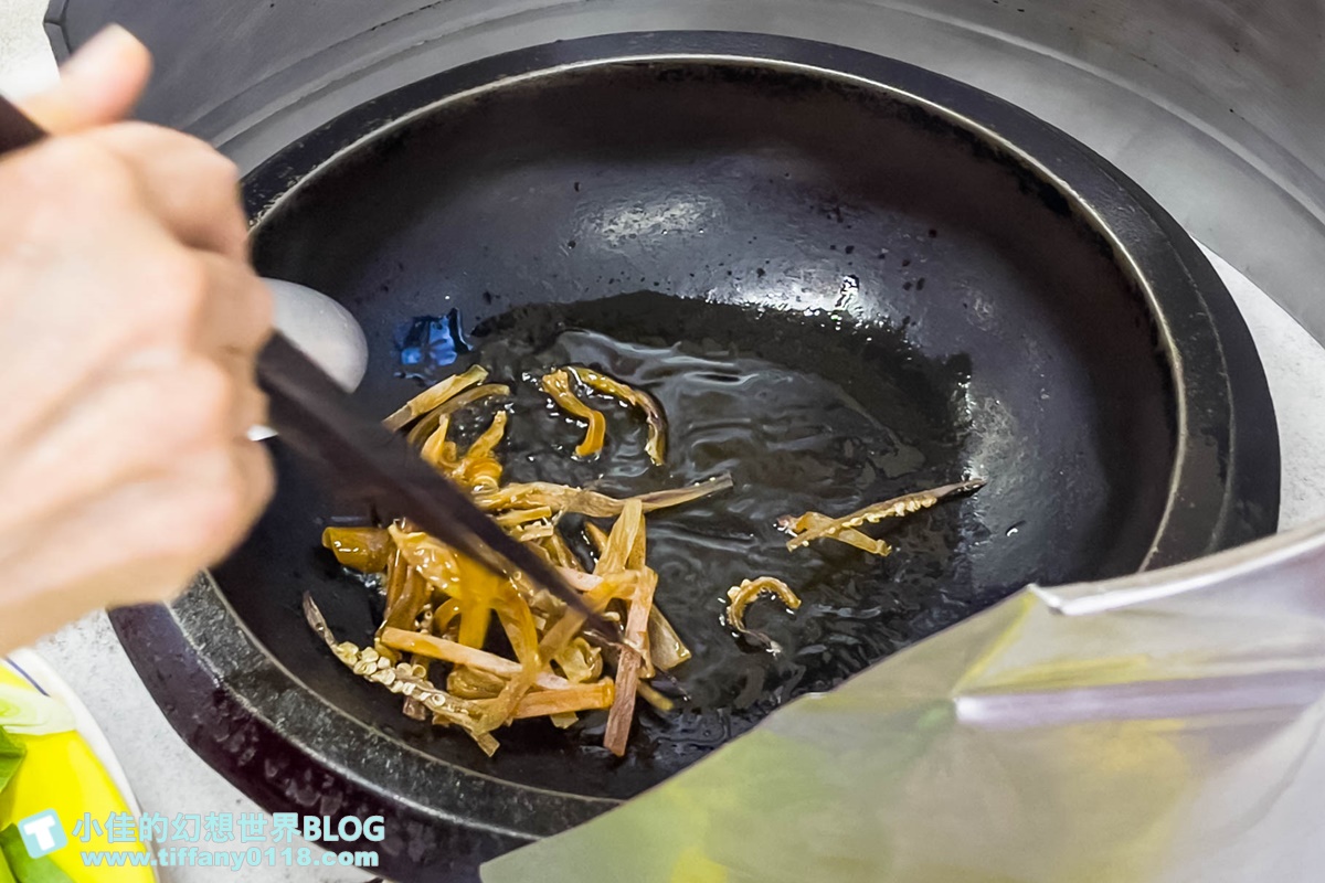 [台北火鍋]小紅莓自助石頭火鍋城/40年老店的台北石頭火鍋推薦/小紅莓火鍋僅此一家沒有分店