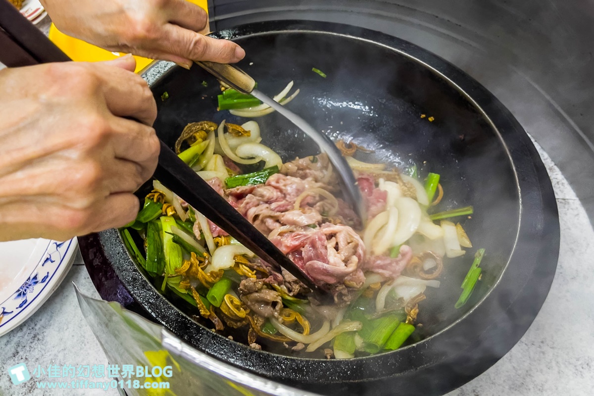 [台北火鍋]小紅莓自助石頭火鍋城/40年老店的台北石頭火鍋推薦/小紅莓火鍋僅此一家沒有分店