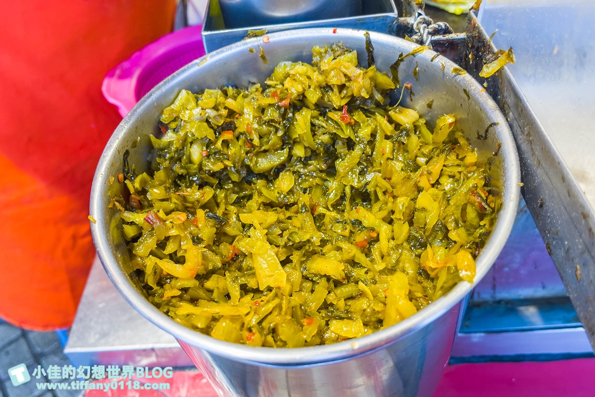 [士林美食]士林站林家蔥抓餅/士林捷運站美食推薦/酸菜+九層塔+起司+蛋超邪惡又好吃