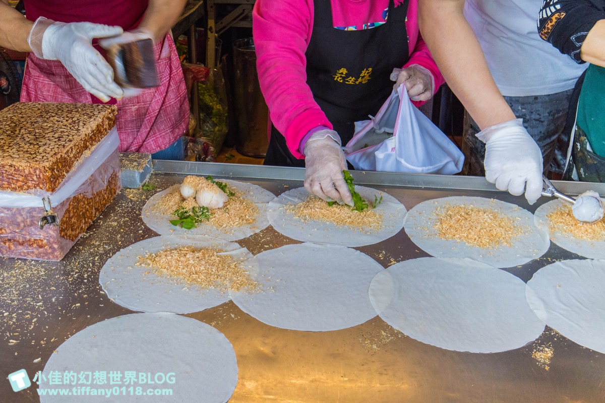 [宜蘭礁溪美食]吳記花生捲冰淇淋/現磨花生糖酥+全麥餅皮超對味/香菜可加可不加