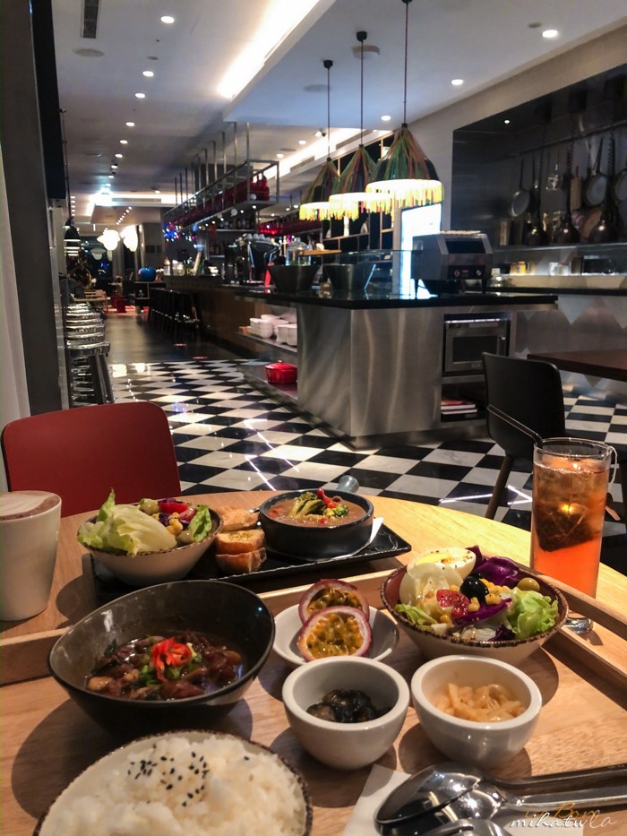 台北自由行,台北飯店推薦,台北好玩,台北景點,台北世民酒店,Citizen M ,一泊二食,商務飯店