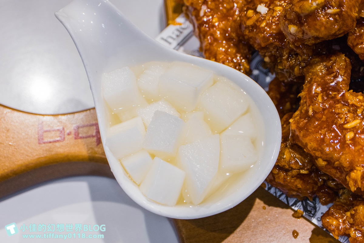 [南京復興美食]bb.q CHICKEN 旗艦店(附完整菜單)/韓劇鬼怪炸雞/世界最大的韓式炸雞店