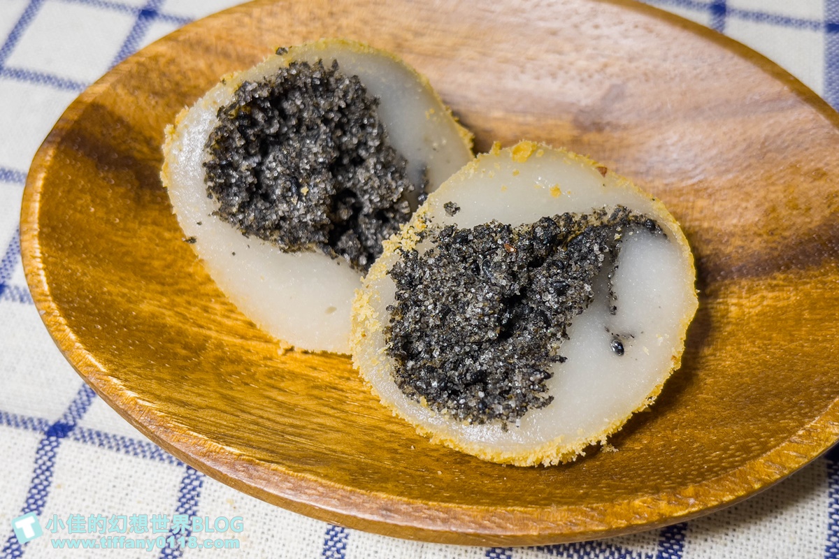 [台北美食]行天宮不老麻糬/六種口味一顆10元大顆餡多又好吃/行天宮排隊人氣銅板美食