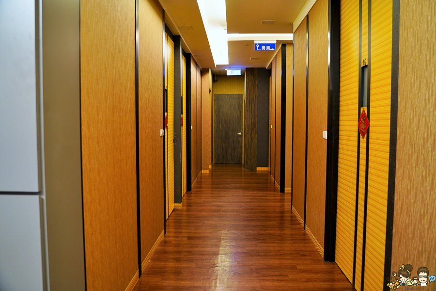 高雄按摩推薦 泡腳 足部按摩 推拿 復健 休閒會館 養生會館