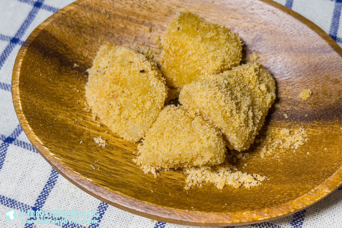 [台北美食]行天宮不老麻糬/六種口味一顆10元大顆餡多又好吃/行天宮排隊人氣銅板美食