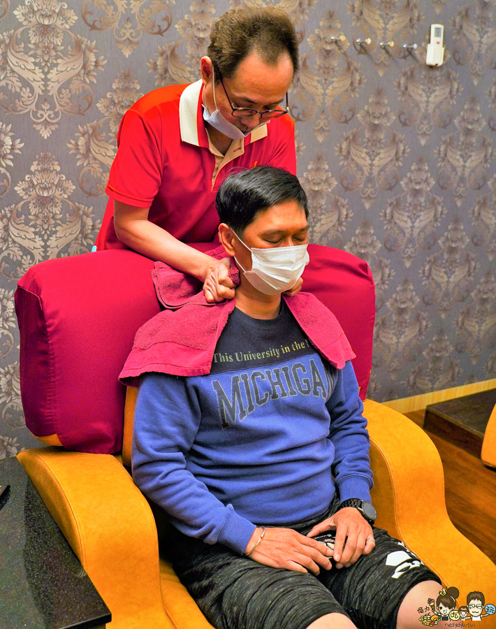 高雄按摩推薦 泡腳 足部按摩 推拿 復健 休閒會館 養生會館