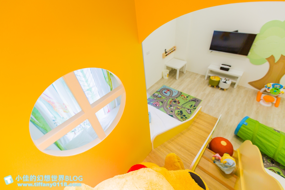 [宜蘭民宿]童樂天親子童玩民宿/米奇元素遊樂園大廳+馬可龍繽紛色系的主題滑梯房/宜蘭童玩節民宿推薦