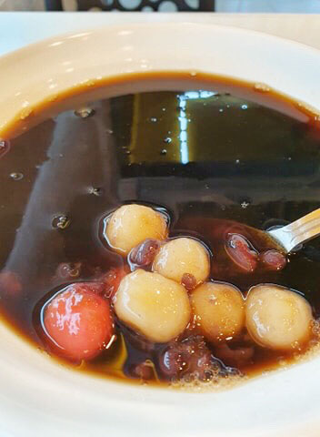 Q陳古早味黑砂糖剉冰 建工 三民 高雄美食 冰 必吃 黑糖 芋頭 仙草 湯圓