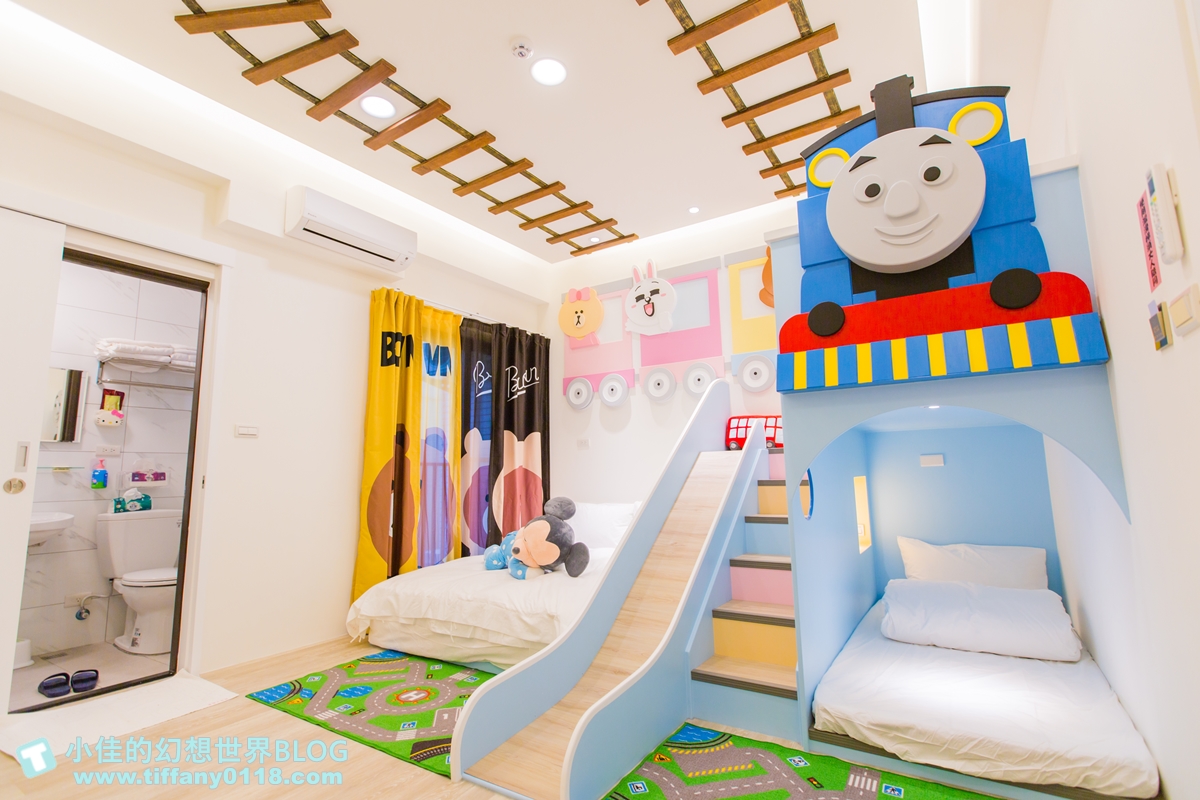 [宜蘭民宿]童樂天親子童玩民宿/米奇元素遊樂園大廳+馬可龍繽紛色系的主題滑梯房/宜蘭童玩節民宿推薦