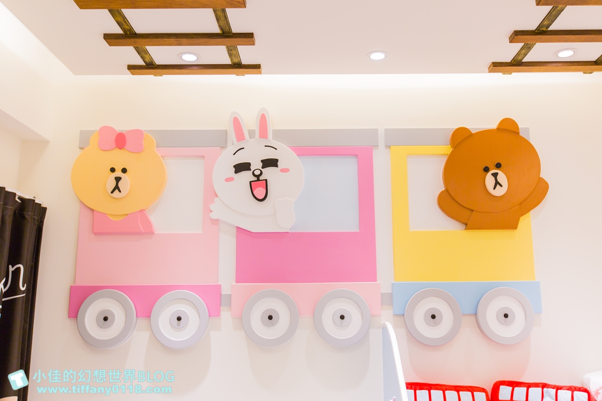 [宜蘭民宿]童樂天親子童玩民宿/米奇元素遊樂園大廳+馬可龍繽紛色系的主題滑梯房/宜蘭童玩節民宿推薦