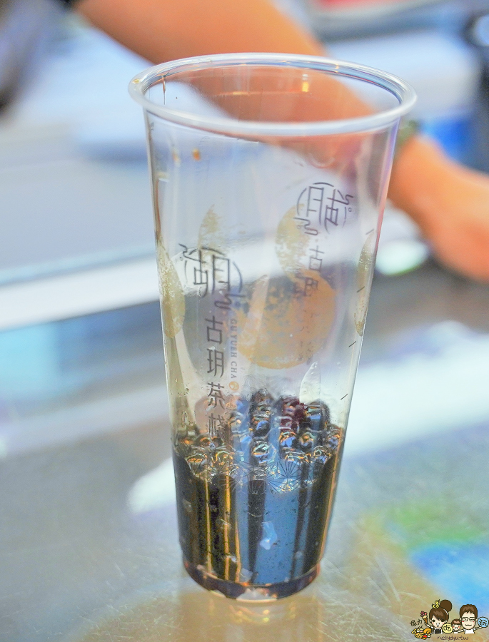 高雄好喝 瑞豐夜市必喝 必吃 排隊 超人氣 古早味 飲料 奶茶 鮮奶茶 必喝 古玥茶棧 