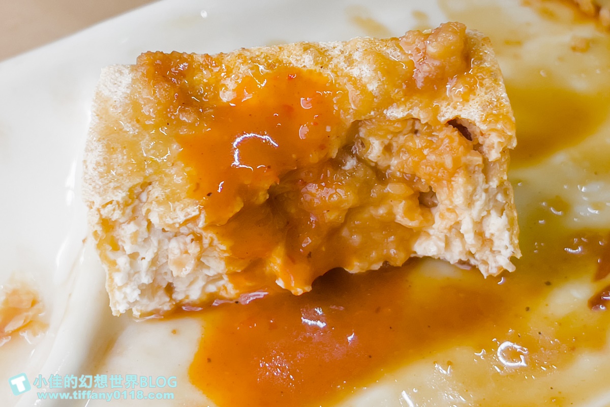 [宜蘭美食]財記臭豆腐/每日限量起司堡臭豆腐必吃/五種口味臭豆腐任妳選/羅東夜市美食推薦