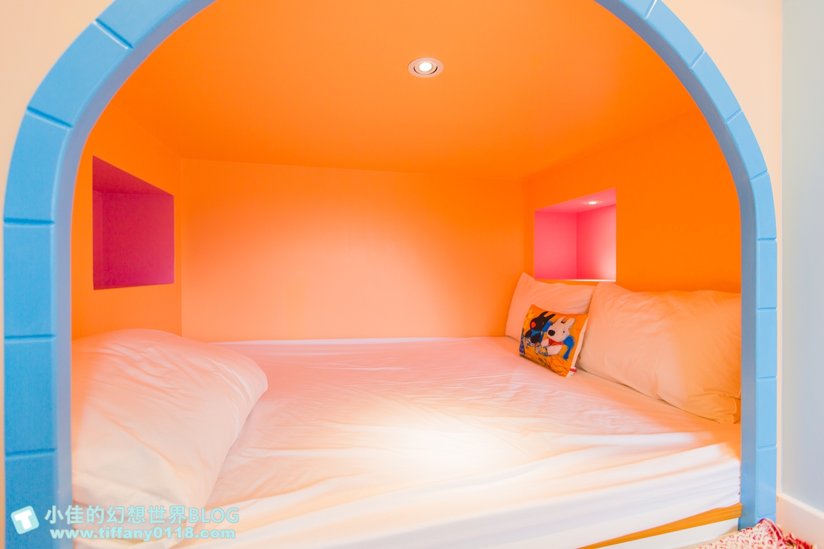 [宜蘭民宿]童樂天親子童玩民宿/米奇元素遊樂園大廳+馬可龍繽紛色系的主題滑梯房/宜蘭童玩節民宿推薦