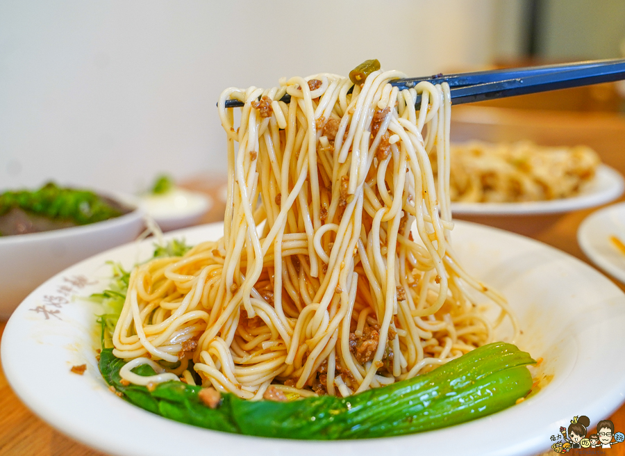 老媽拌麵 拌麵 好吃 麻辣 麻醬 獨門 麵館 東區美食 台北必吃 巷弄美食