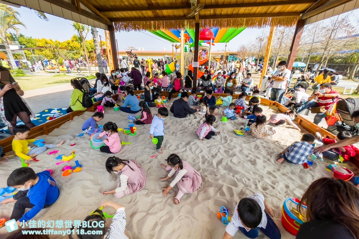 [嘉義景點]三隻小豬觀光農場/大草原+多功能溜滑梯+餵食動物+開放式鳥園+親子DIY/好拍好玩的嘉義親子景點推薦