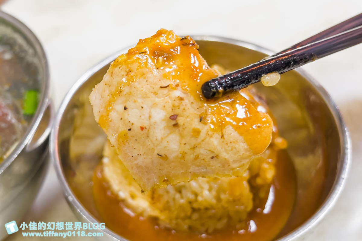 [台北美食]大橋頭老牌筒仔米糕/米其林必比登推薦/在地經營50年老店/延三夜市美食推薦