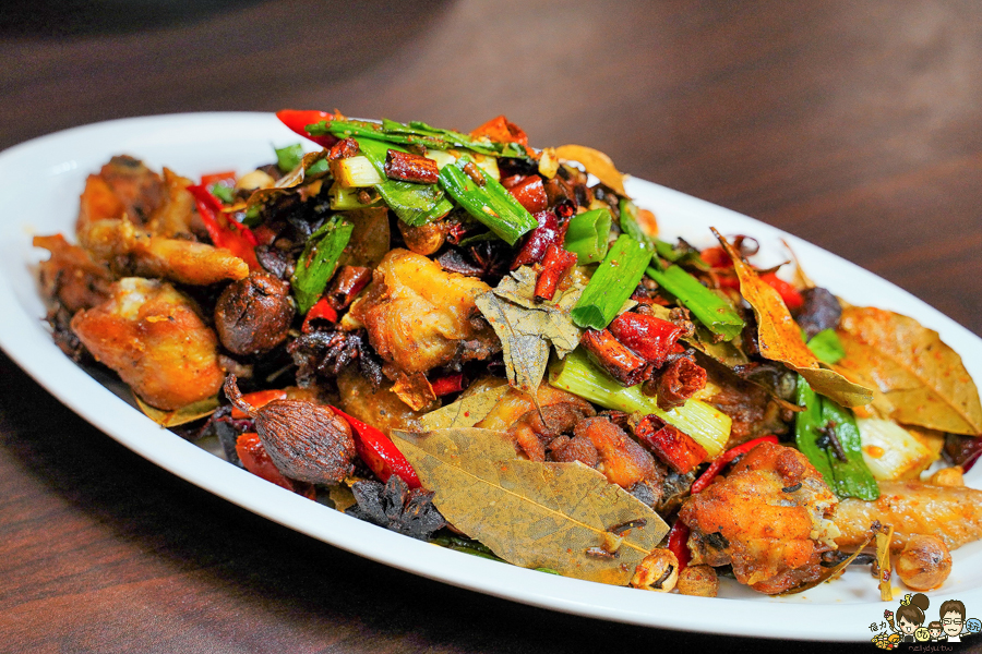 北高雄聚餐 熱炒 川菜 麻辣 泰國蝦 海鮮 鮮魚 獨門料理 細膩手法 高雄熱炒