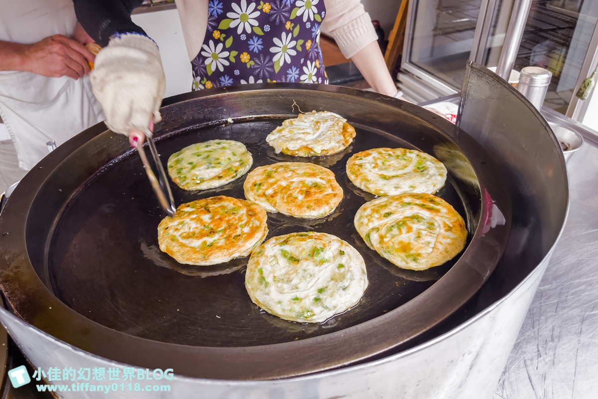 [宜蘭美食]義豐蔥油派/蔥多皮酥脆讓你吃到滿滿三星蔥/在地超過30年的宜蘭銅板美食推薦