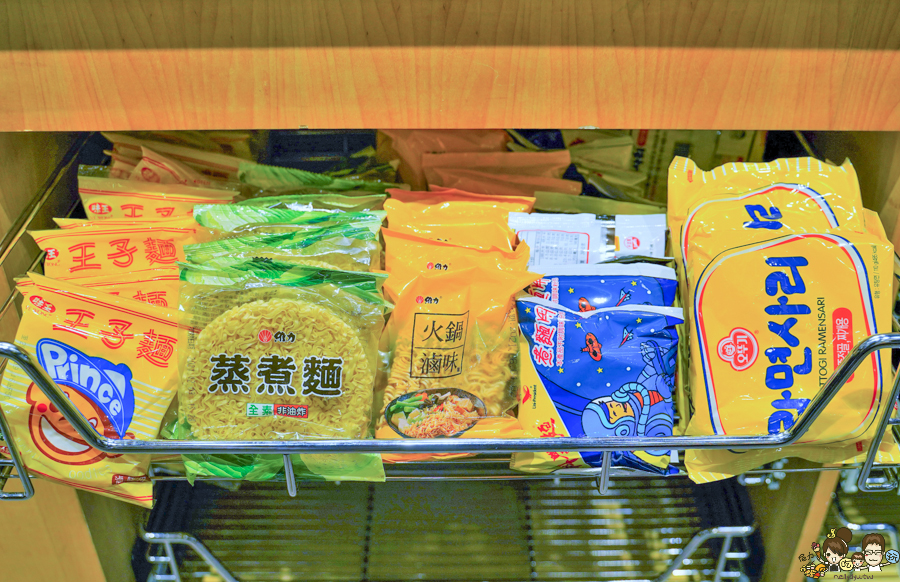 和牛 火鍋 鍋物 吃到飽 肉食控 肉肉控 海鮮 必吃 星野肉肉鍋 高鐵 百貨美食 聚餐 約會 慶生 家庭聚會 