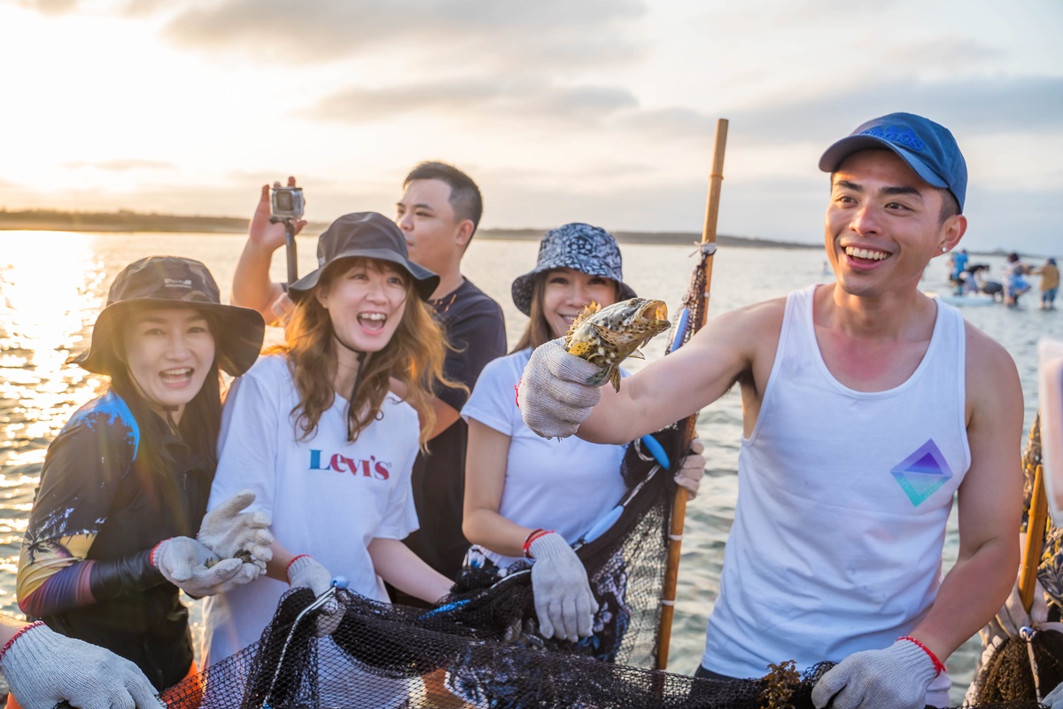 [澎湖行程]阿婆抱墩/全世界唯一的抱墩捕魚法/現抓石斑魚超有趣/澎湖抱墩體驗推薦