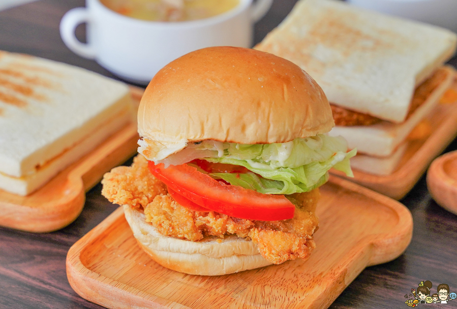 高雄早餐 早午餐 喜得 吐司 概念館 新潮 日系 時尚 網美 炭火 三明治 炭烤