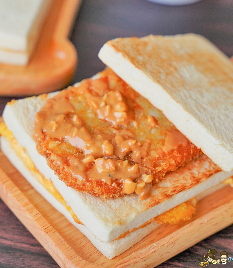 高雄早餐 早午餐 喜得 吐司 概念館 新潮 日系 時尚 網美 炭火 三明治 炭烤