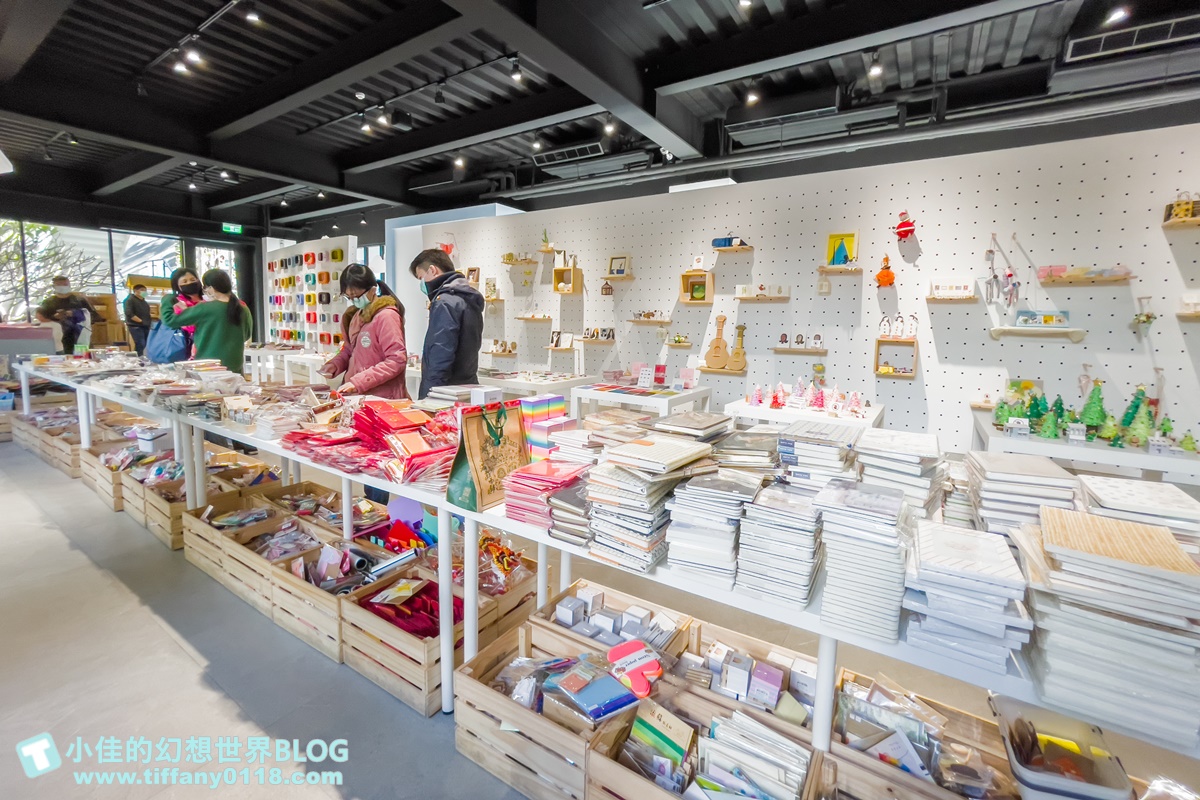 [台中景點]紙博館(免門票)/全台首座紙的空間/各式紙類手作好拍又好逛/台中免門票景點推薦