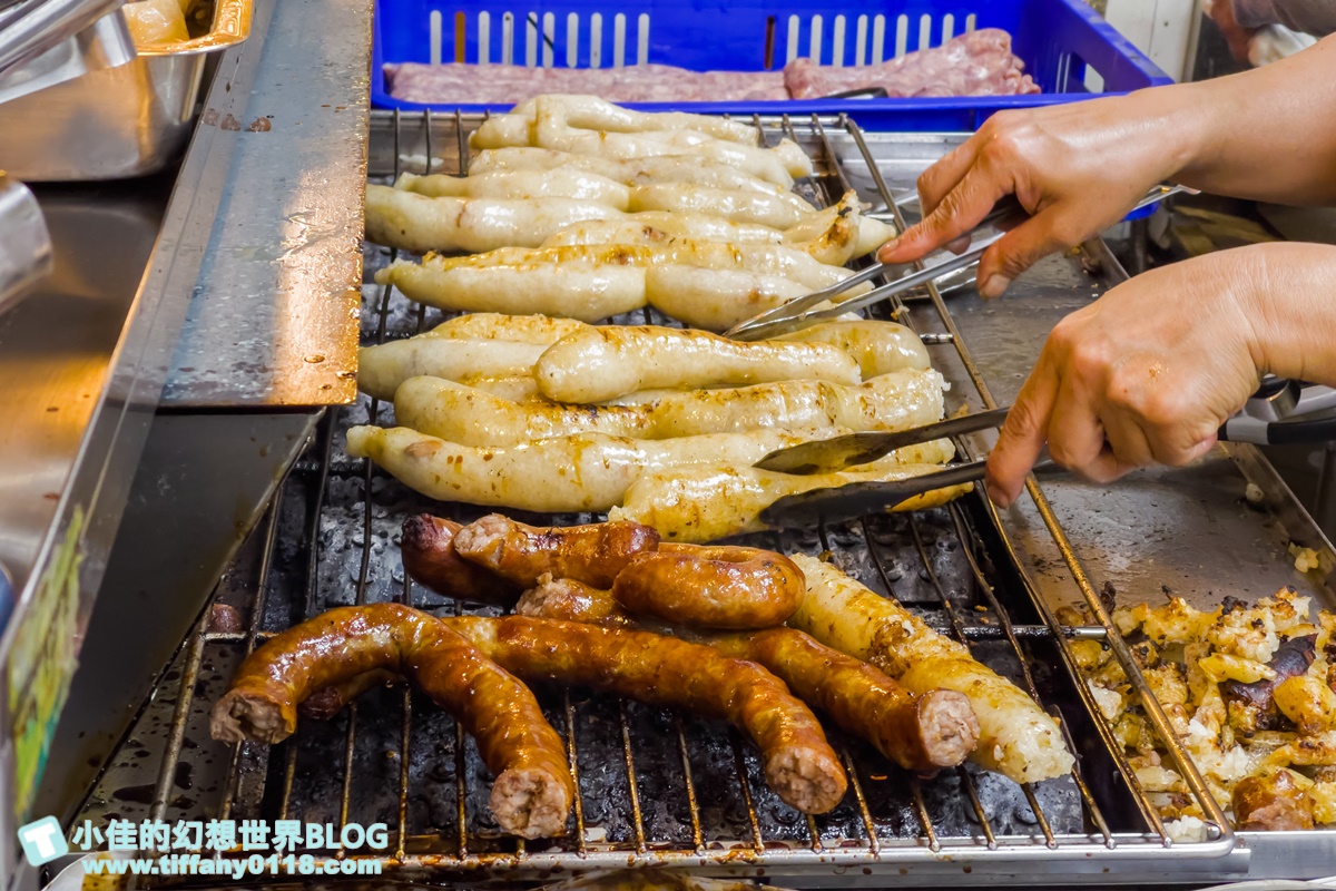 [新竹美食]小洞天米腸香腸/清大夜市美食推薦/四樣配料免費給超大方/下午一路賣到消夜