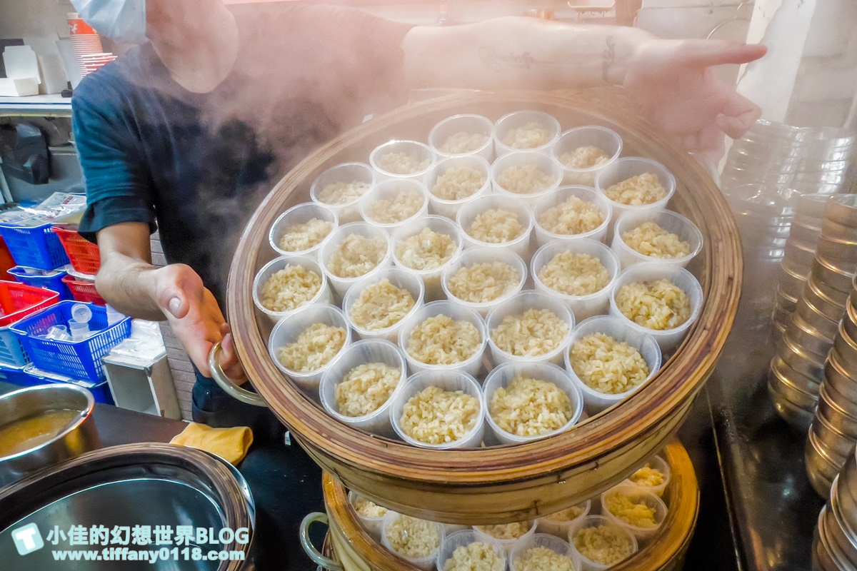 [台北美食]大橋頭老牌筒仔米糕/米其林必比登推薦/在地經營50年老店/延三夜市美食推薦