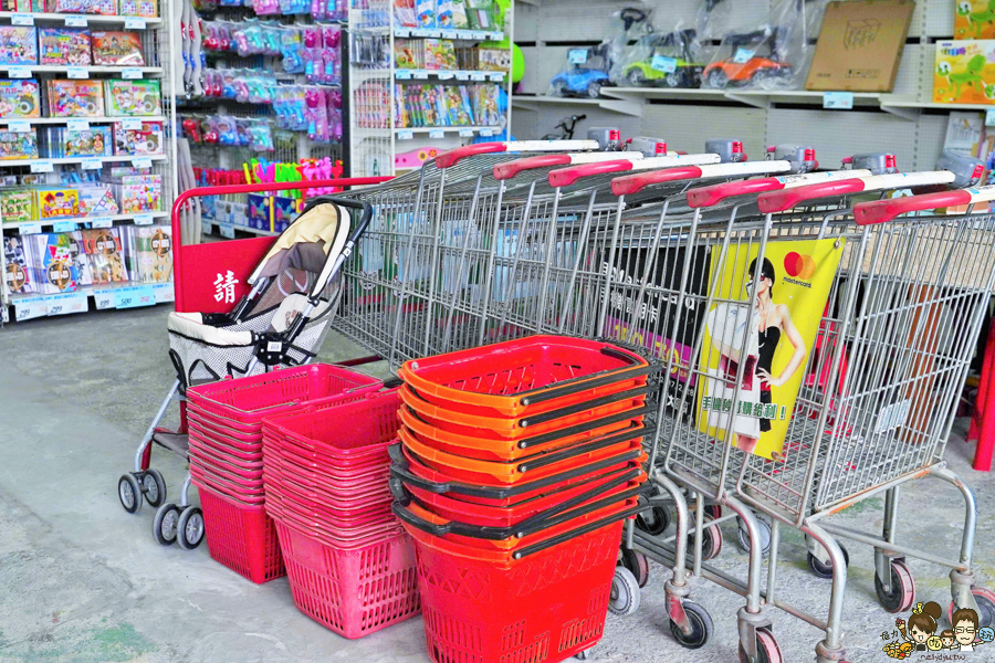 花鹿鹿玩具倉庫 玩具天堂 親子 團購 批發 免會員 免費入場 免費停車 鹿港 彰化 玩具