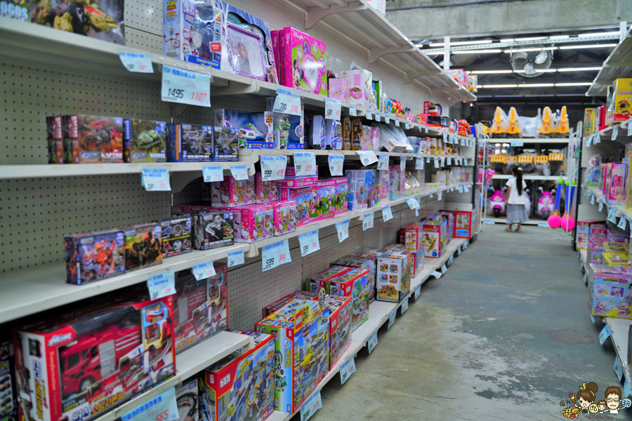 花鹿鹿玩具倉庫 玩具天堂 親子 團購 批發 免會員 免費入場 免費停車 鹿港 彰化 玩具