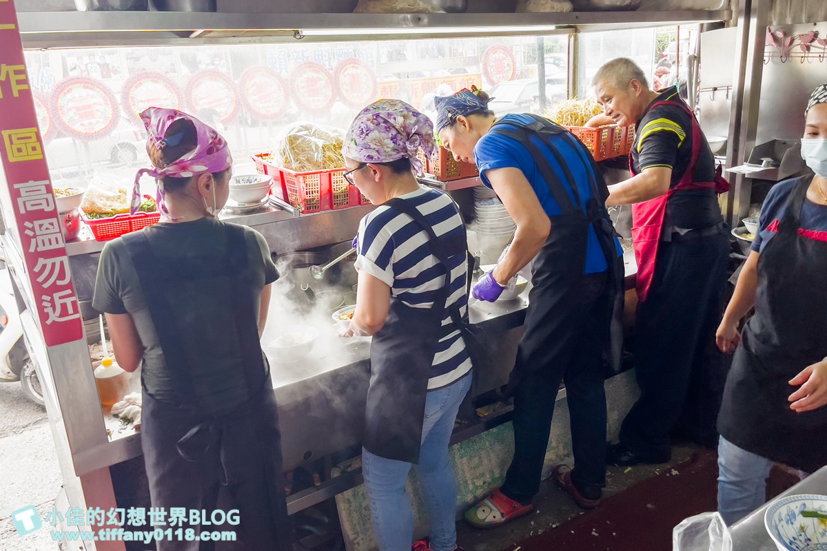 [苗栗美食]金榜麵館/大份量便宜好吃的客家麵店/有專屬停車場/假日排隊人潮綿延數公里