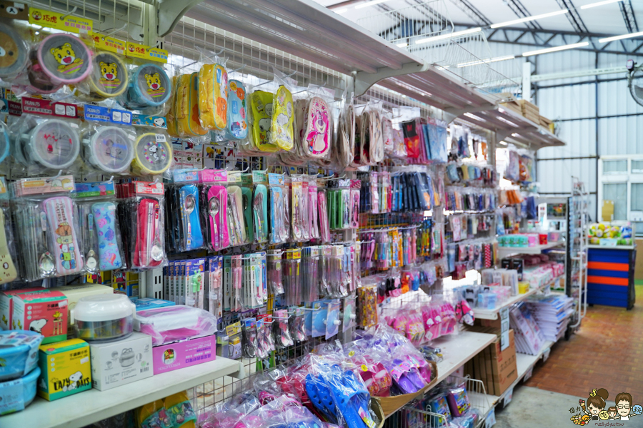 花鹿鹿玩具倉庫 玩具天堂 親子 團購 批發 免會員 免費入場 免費停車 鹿港 彰化 玩具