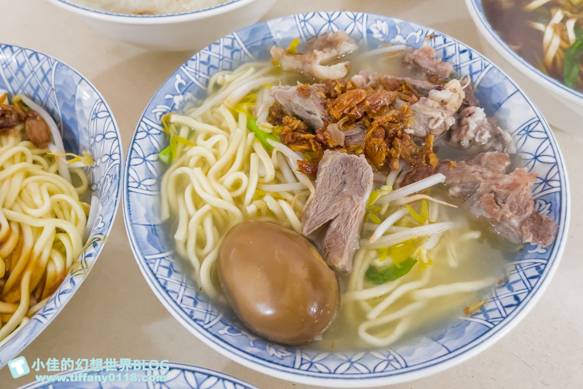 [苗栗美食]金榜麵館/大份量便宜好吃的客家麵店/有專屬停車場/假日排隊人潮綿延數公里