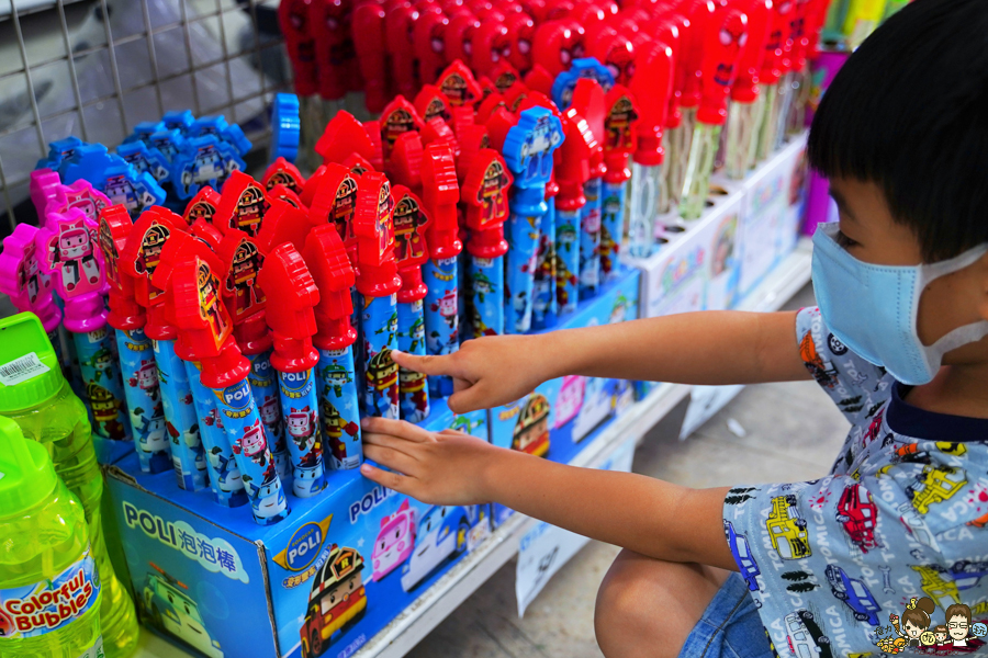 花鹿鹿玩具倉庫 玩具天堂 親子 團購 批發 免會員 免費入場 免費停車 鹿港 彰化 玩具