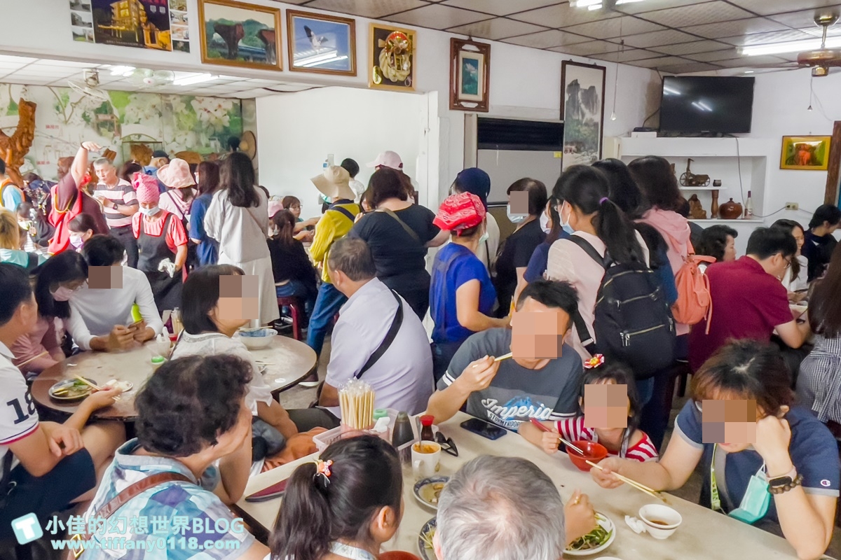 [苗栗美食]金榜麵館/大份量便宜好吃的客家麵店/有專屬停車場/假日排隊人潮綿延數公里