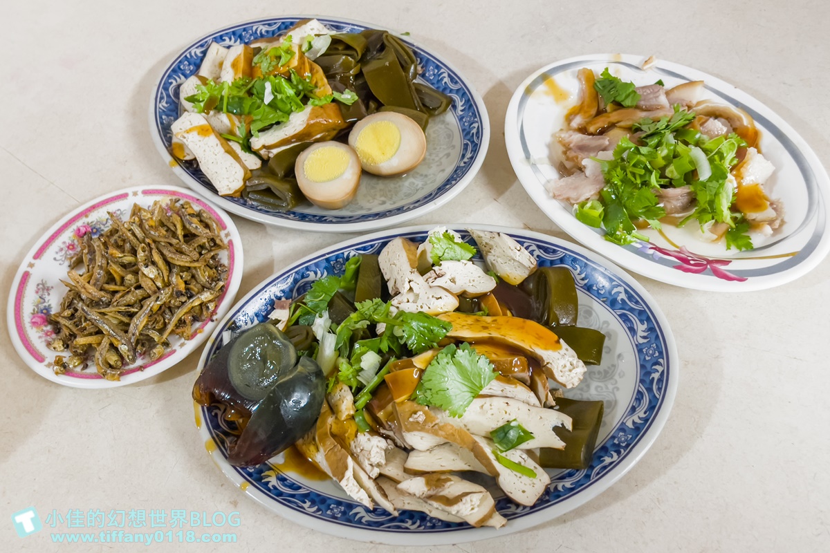 [苗栗美食]金榜麵館/大份量便宜好吃的客家麵店/有專屬停車場/假日排隊人潮綿延數公里