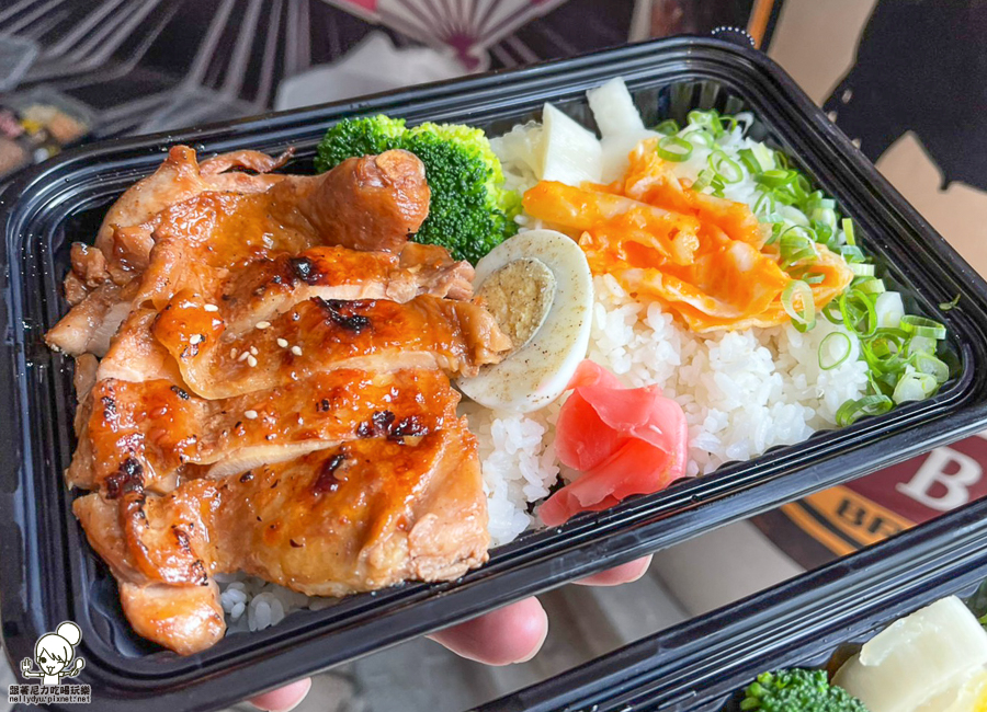 鬥牛士食堂 牛排 外帶餐盒 防疫餐盒 便當 組合套餐 超值套餐 高雄外送 高雄外帶