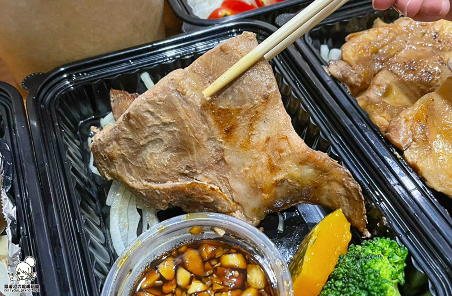 鬥牛士食堂 牛排 外帶餐盒 防疫餐盒 便當 組合套餐 超值套餐 高雄外送 高雄外帶