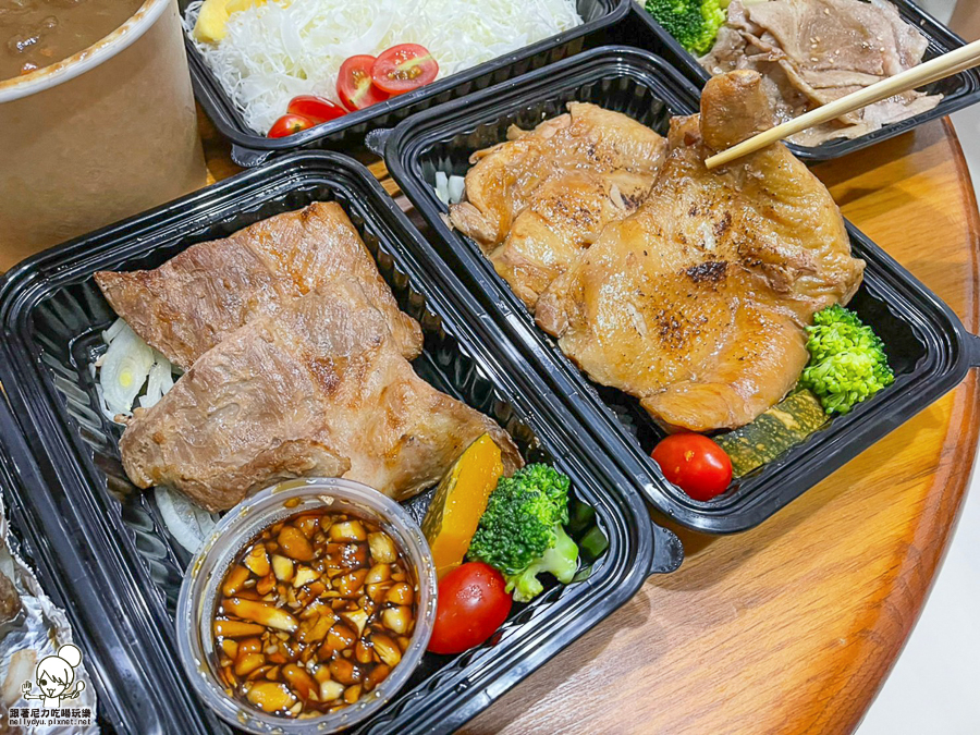 鬥牛士食堂 牛排 外帶餐盒 防疫餐盒 便當 組合套餐 超值套餐 高雄外送 高雄外帶