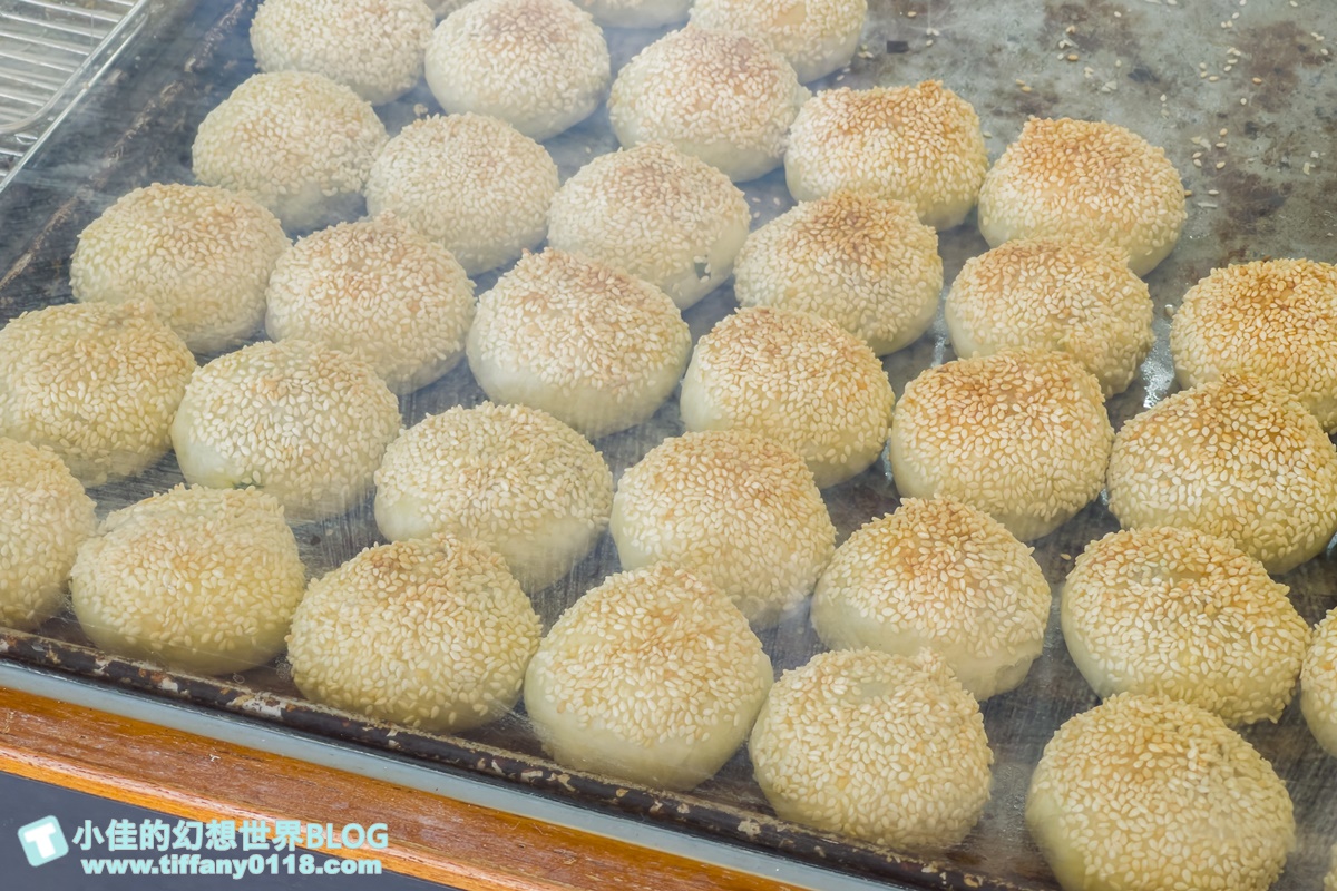 [宜蘭五結美食]五結碳烤燒餅店(阿賢碳烤燒餅店)/厚燒餅、起司饅頭、小蔥餅等超過10個品項/便宜又好吃的銅板美食推薦