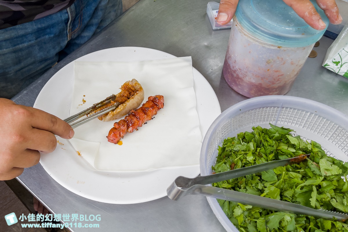 [宜蘭美食]礁溪香腸伯/潤餅皮大腸包小腸超有特色/自家辣醬大加分/宜蘭礁溪美食推薦