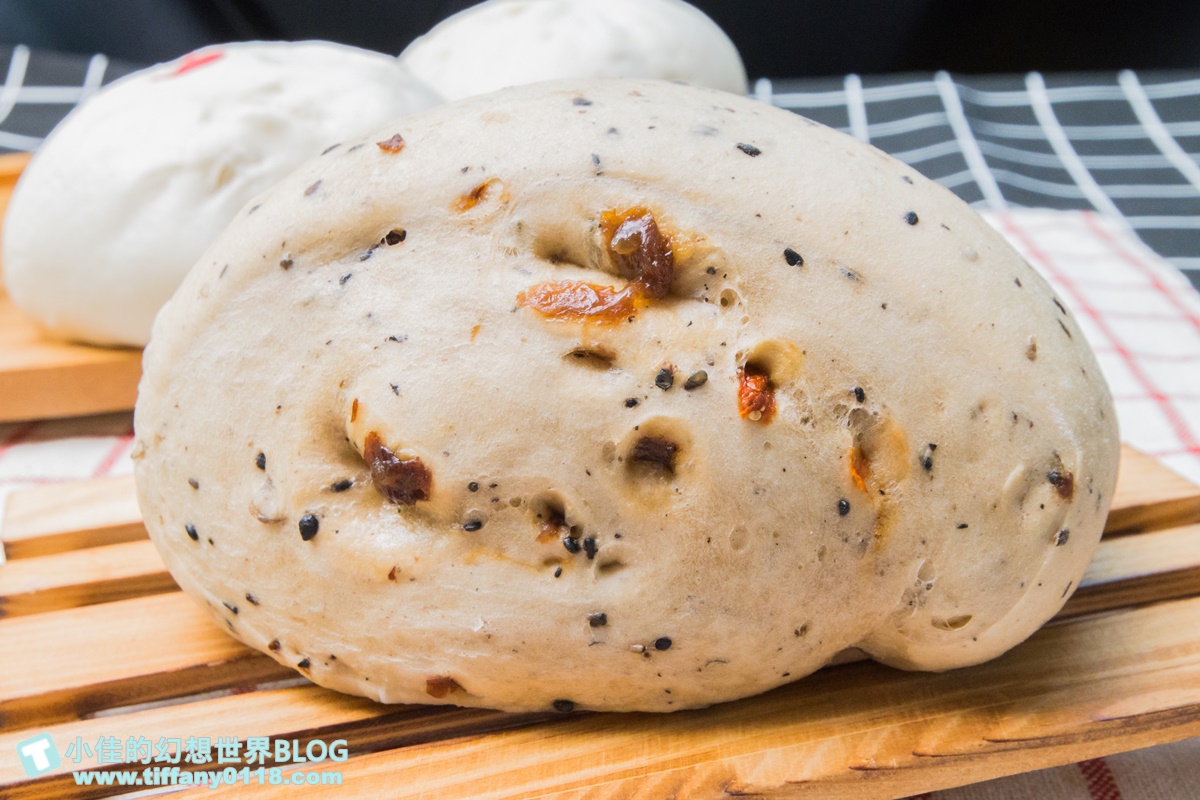 [宜蘭美食]大鼻南包子饅頭專賣店/一顆12元剛出爐就被秒殺/太晚去買不到的宜蘭超人氣美食