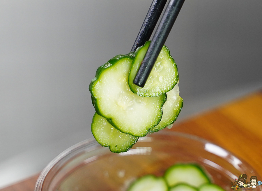 傳承 老店 冰糖醬鴨 甘蔗燻鴨 功夫料理 天府醬鴨 家庭聚會 內用 好吃 推薦 北高雄 左營美食 高鐵美食