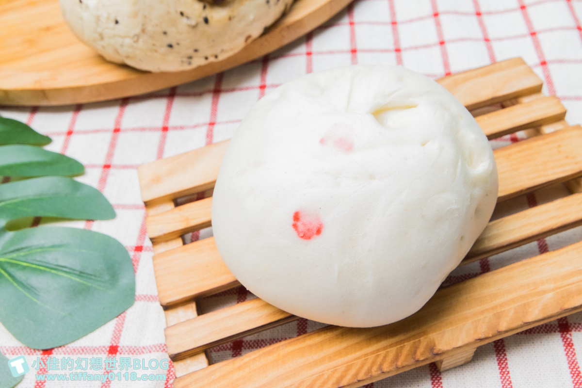 [宜蘭美食]大鼻南包子饅頭專賣店/一顆12元剛出爐就被秒殺/太晚去買不到的宜蘭超人氣美食