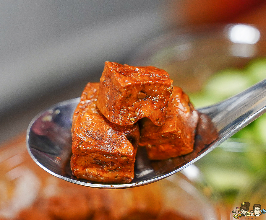 傳承 老店 冰糖醬鴨 甘蔗燻鴨 功夫料理 天府醬鴨 家庭聚會 內用 好吃 推薦 北高雄 左營美食 高鐵美食