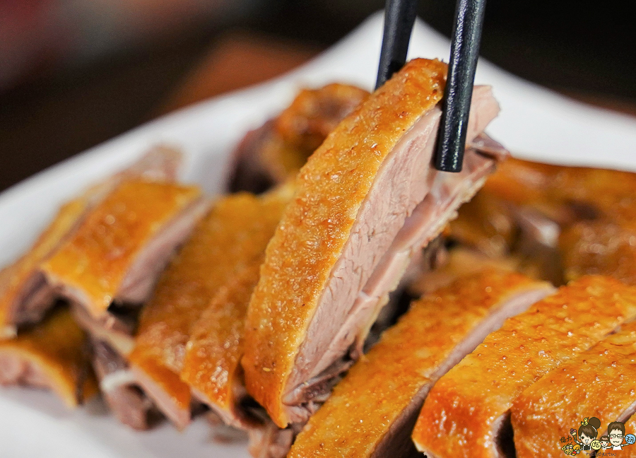 傳承 老店 冰糖醬鴨 甘蔗燻鴨 功夫料理 天府醬鴨 家庭聚會 內用 好吃 推薦 北高雄 左營美食 高鐵美食