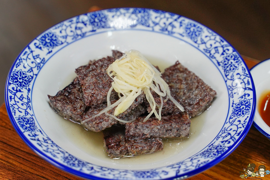 傳承 老店 冰糖醬鴨 甘蔗燻鴨 功夫料理 天府醬鴨 家庭聚會 內用 好吃 推薦 北高雄 左營美食 高鐵美食